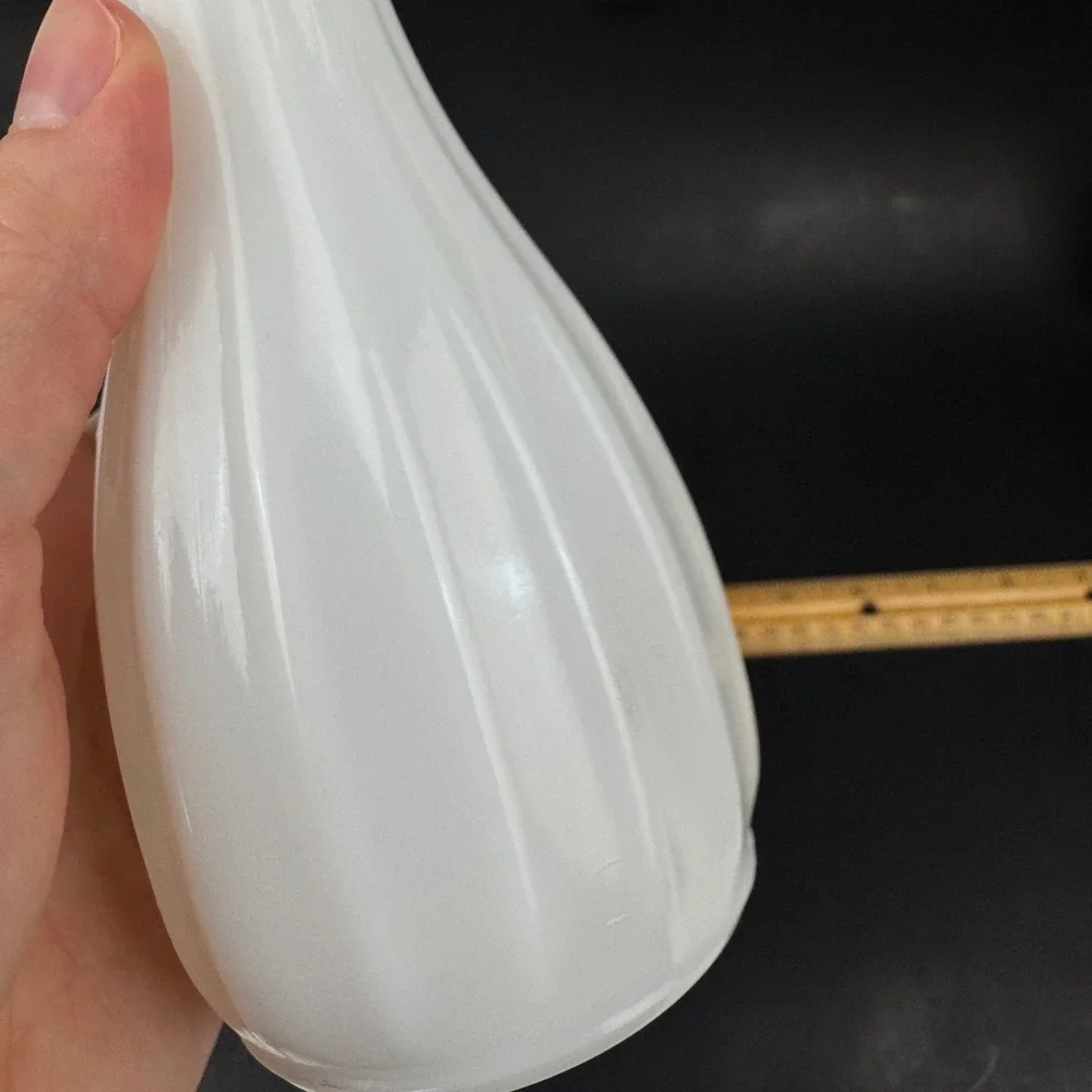 Vtg About 9in Tall White Milk Glass Fluted Bud Tabletop‎ Vase Ribbed MCM Retro
